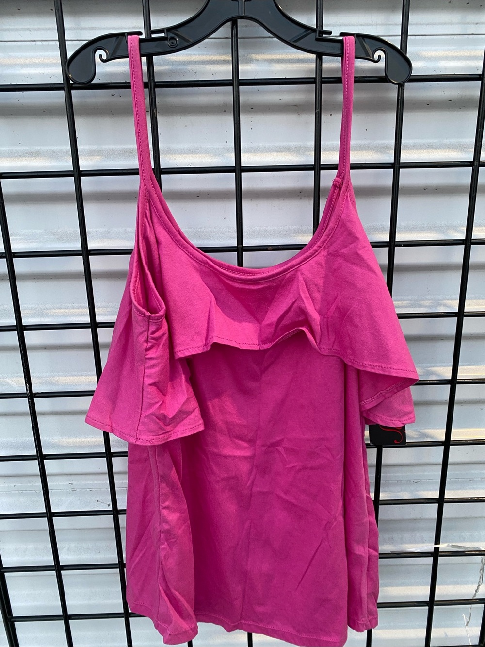 sofia by sofia vergara Fuchsia Ruffle Spaghetti Strap Camisole